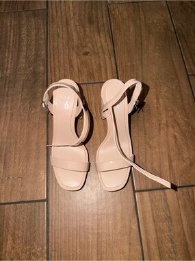 Women’s Nude Strappy Block Heel heels